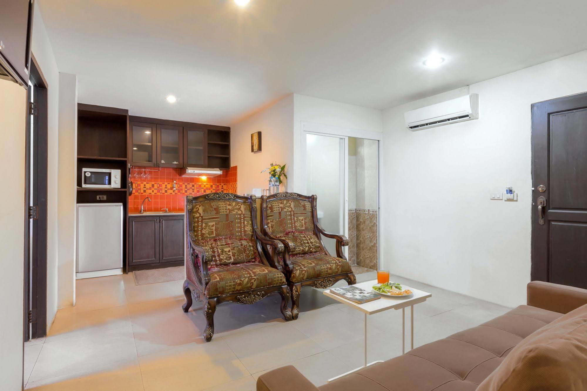 Hotel Yes O'Tel Pattaya By Benya Exterior foto